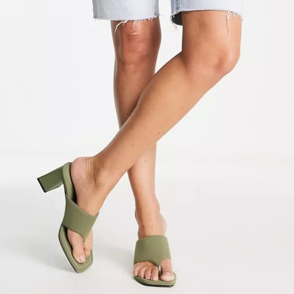 Bershka Shoes - Bershka heeled toe post sandal in khaki